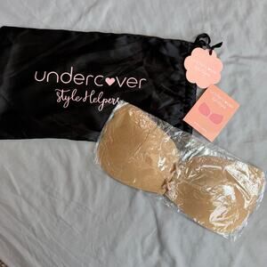 Undercover Style Helpers Lace Up Backless Strapless Bra Nude Size D NWT